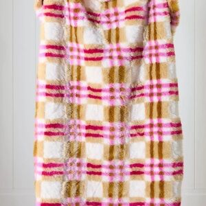 New Lilou Jacquard Plaid Faux Fur Throw Blanket